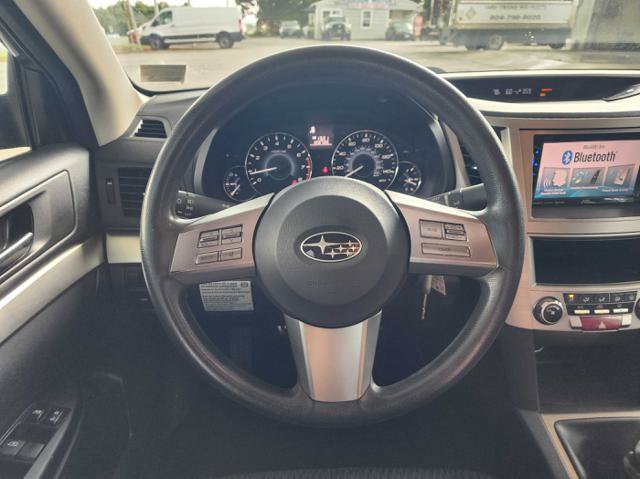 Used 2010 Subaru Legacy 2.5i AWD/4WD image 19