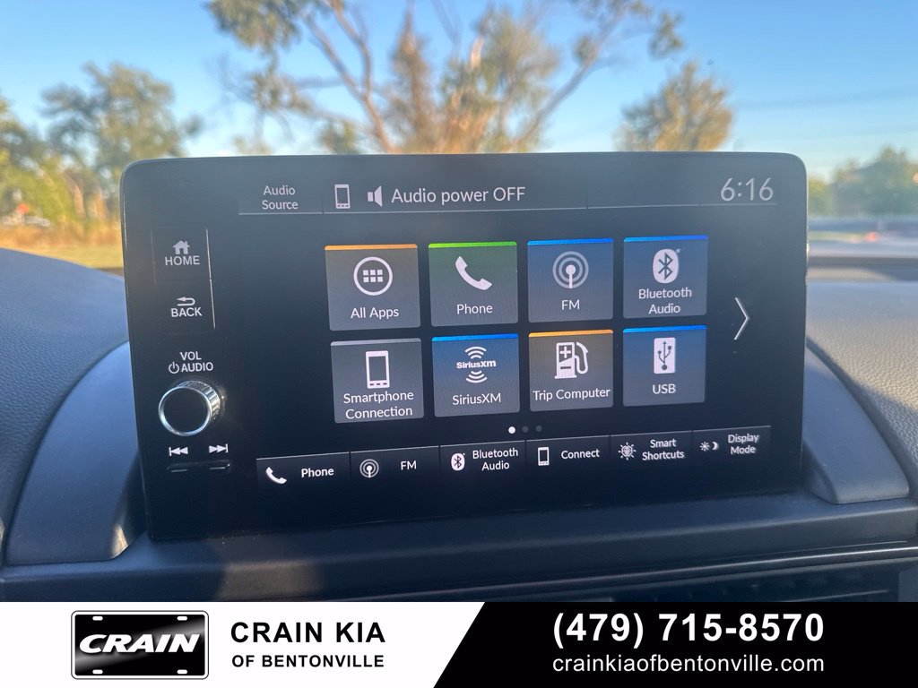 Used 2025 Honda Pilot TrailSport image 27