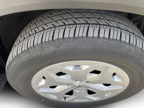 Used 2023 Subaru Forester image 23