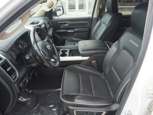 Used 2020 RAM 1500 Laramie AWD/4WD image 11