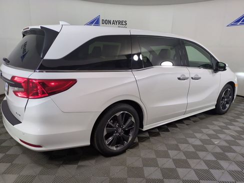Certified 2024 Honda Odyssey Elite image 9