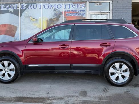Used 2011 Subaru Outback 2.5i Limited image 6
