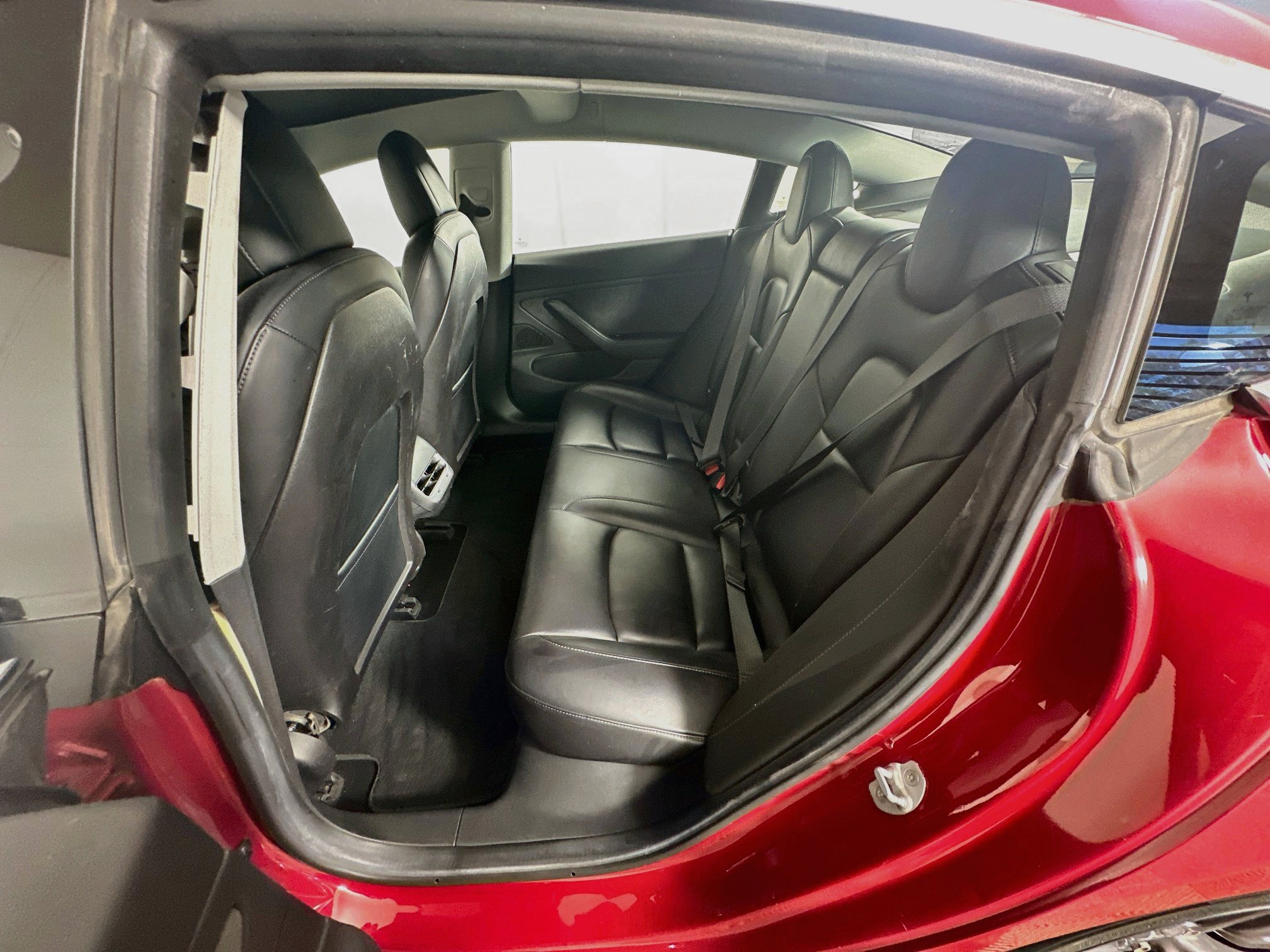 Used 2018 Tesla Model 3 Long Range RWD image 25