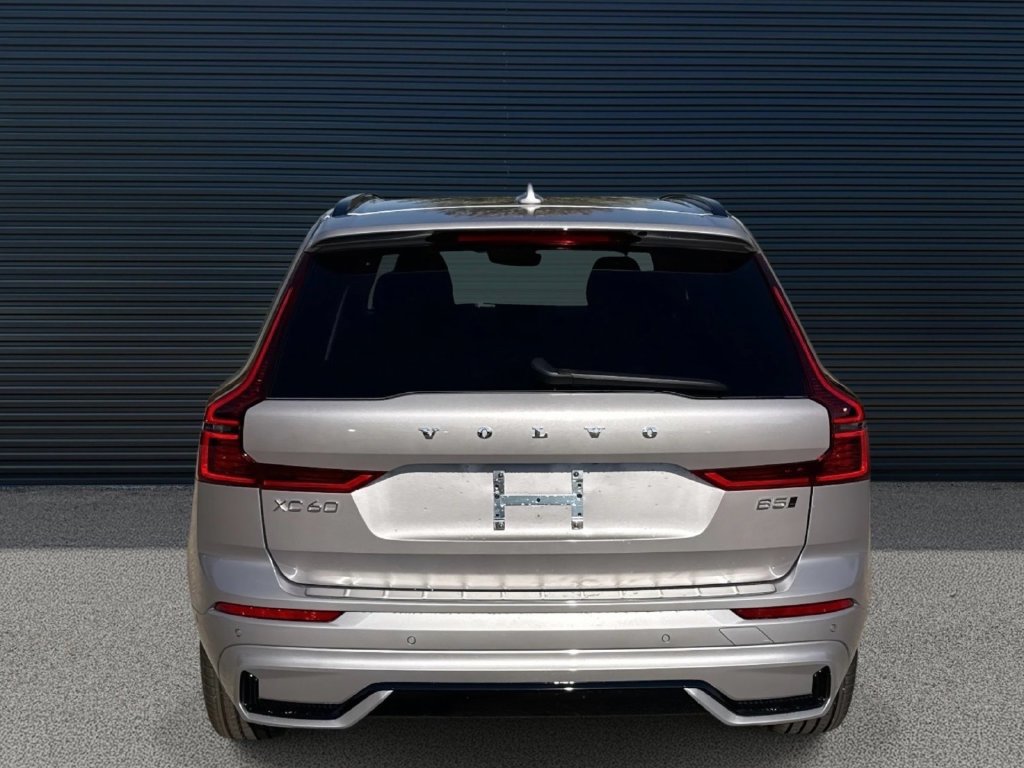 Used 2026 Volvo XC60 B5 Plus w/ Protection Package Premier AWD/4WD image 6