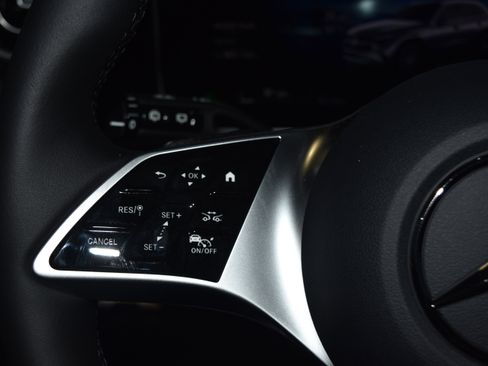 New 2026 Mercedes-Benz GLC 300 4MATIC image 8