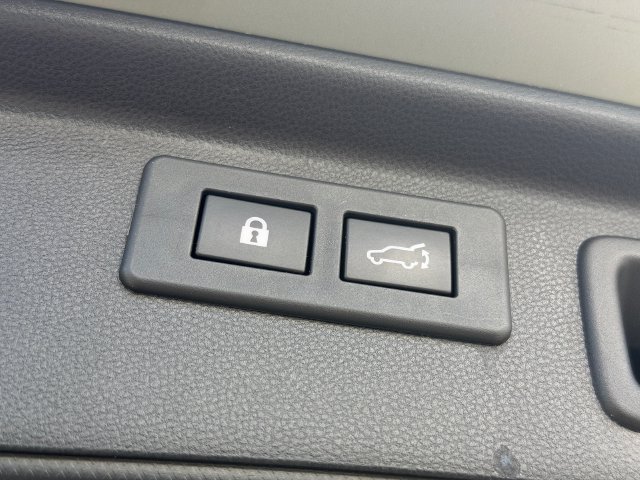 Used 2021 Subaru Forester Touring AWD/4WD image 16
