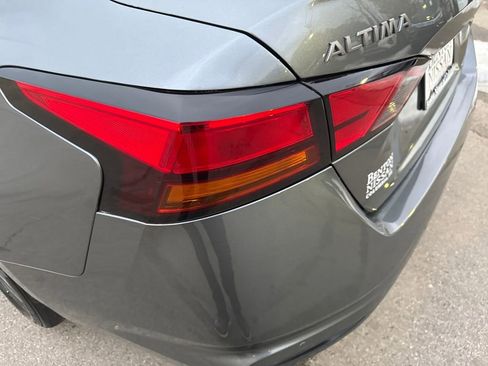 Certified 2025 Nissan Altima 2.5 SV image 38