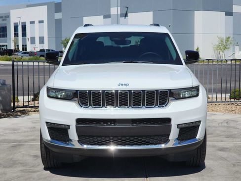 Used 2024 Jeep Grand Cherokee L Limited RWD image 3
