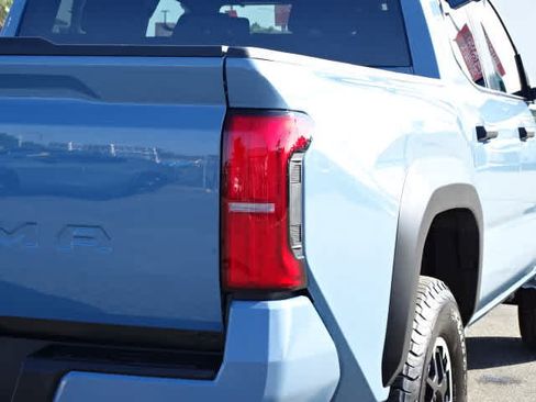 Used 2026 Toyota Tacoma TRD Off-Road AWD/4WD image 11