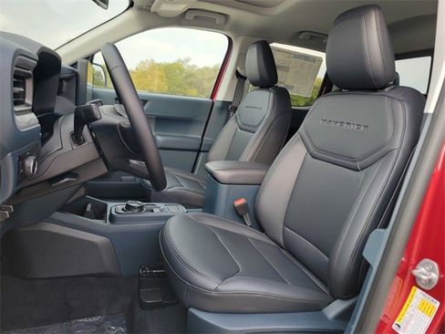 New 2025 Ford Maverick Lariat w/ Black Appearance Package image 19