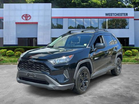 Used 2019 Toyota RAV4 LE AWD/4WD image 8