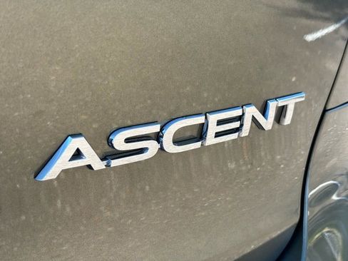 Used 2025 Subaru Ascent Premium w/ Premium Package image 32