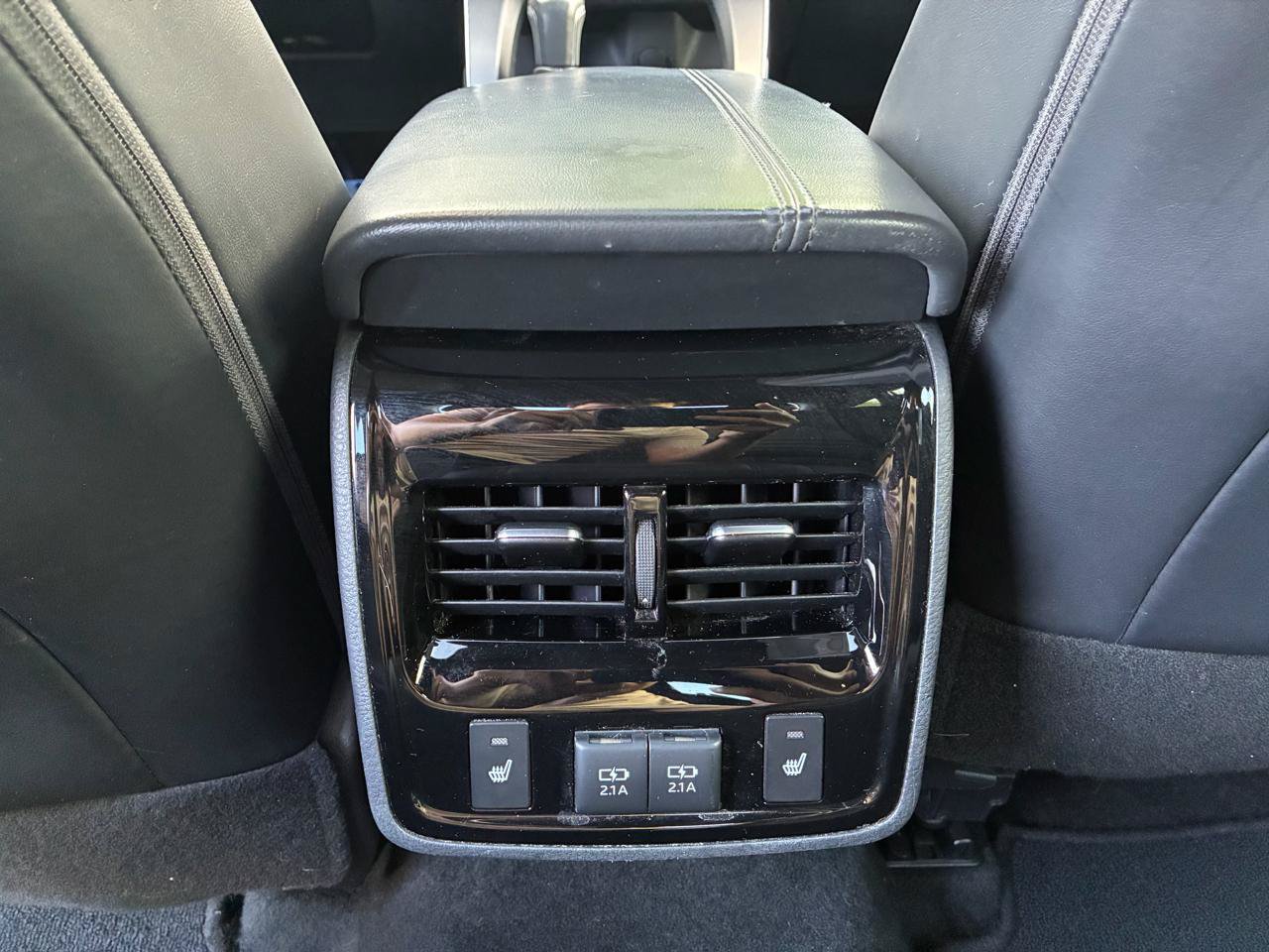 Used 2019 Toyota Avalon Touring FWD image 18