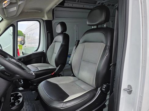 Used 2023 RAM ProMaster 2500 image 10