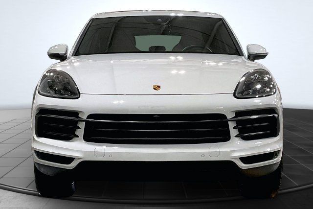 Used 2023 Porsche Cayenne S Platinum AWD/4WD image 3