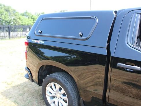 Used 2021 Chevrolet Silverado 1500 Custom AWD/4WD image 16