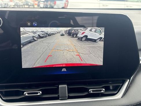 Used 2025 Chevrolet Equinox LT AWD/4WD image 15