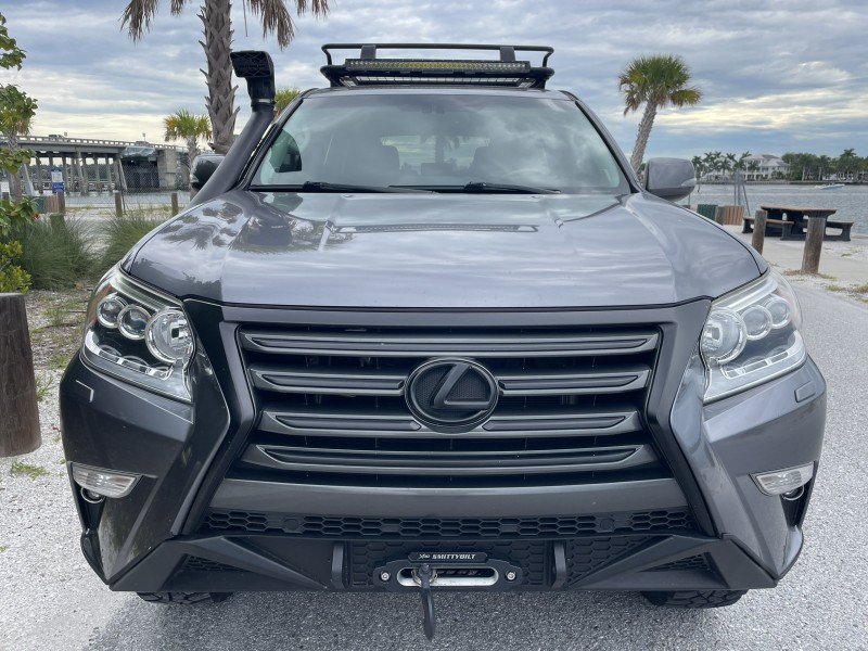 Used 2017 Lexus GX 460 Premium w/ Premium Package AWD/4WD image 4
