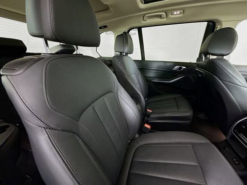 Used 2022 BMW X7 xDrive40i w/ Premium Package image 29