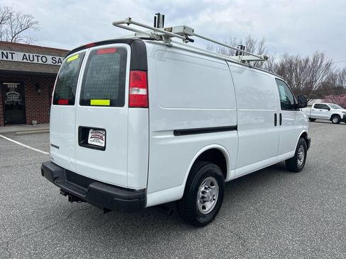 Used 2020 Chevrolet Express 2500 w/ Safety Package image 9