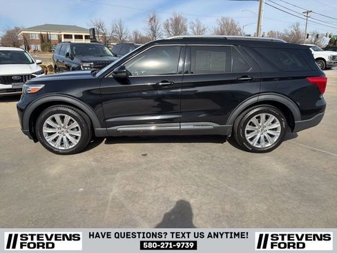 Used 2022 Ford Explorer Limited w/ Equipment Group 301A image 9