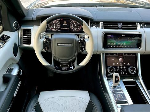 Used 2022 Land Rover Range Rover Sport SVR Carbon Edition image 5