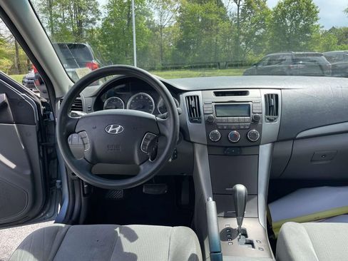 Used 2010 Hyundai Sonata GLS image 11