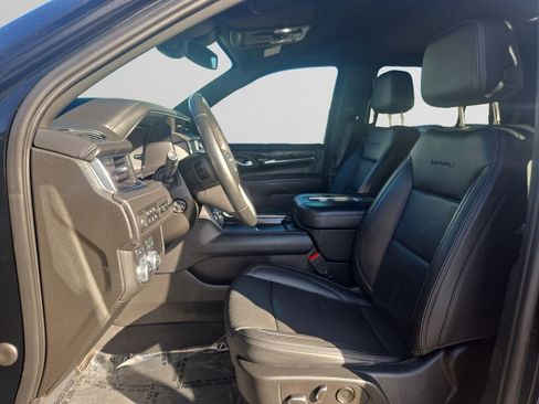 Used 2023 GMC Yukon Denali image 10