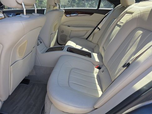 Used 2016 Mercedes-Benz CLS 400 image 21