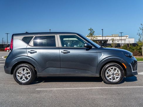 Used 2024 Kia Soul LX w/ Option Group 015 image 8