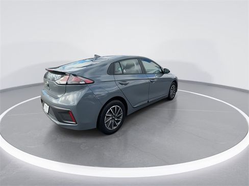 Used 2021 Hyundai Ioniq SE image 8