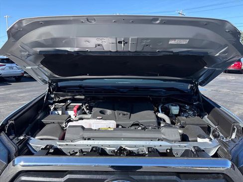 New 2026 Toyota Tundra SR5 image 32