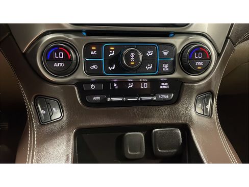 Used 2020 Chevrolet Tahoe LT w/ Luxury Package AWD/4WD image 14