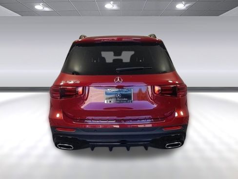 New 2024 Mercedes-Benz GLB 250 image 4