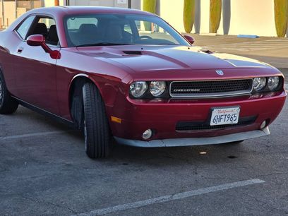 Used 2009 Dodge Challenger SE