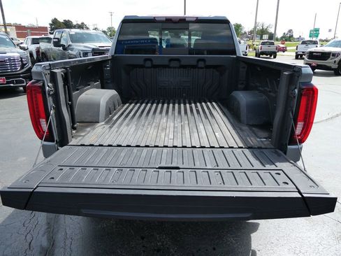 Certified 2021 GMC Sierra 1500 AT4 w/ AT4 Premium Package AWD/4WD image 9