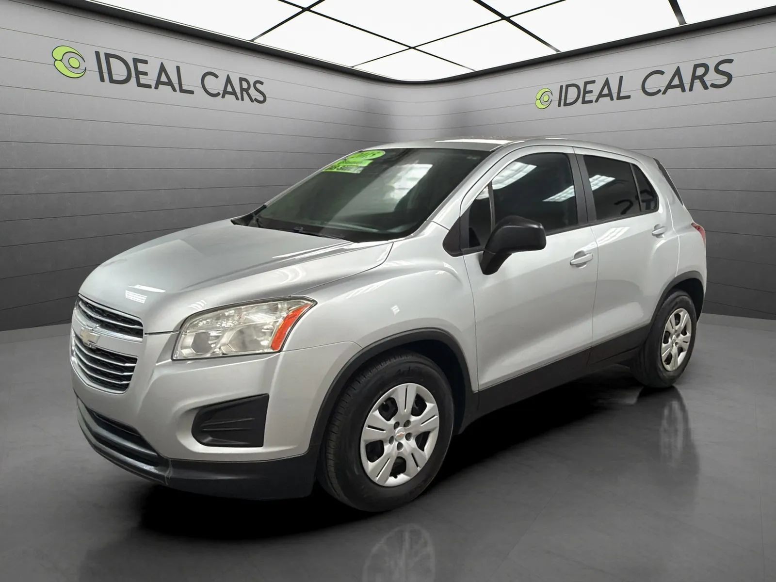 Used 2015 Chevrolet Trax LS FWD image 1