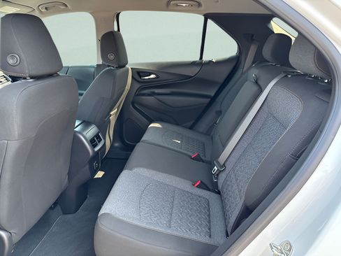 Used 2023 Chevrolet Equinox LT AWD/4WD image 5