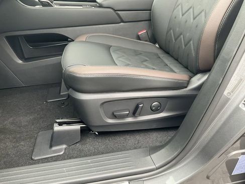 New 2026 Nissan Pathfinder Platinum w/ Accent Package AWD/4WD image 28