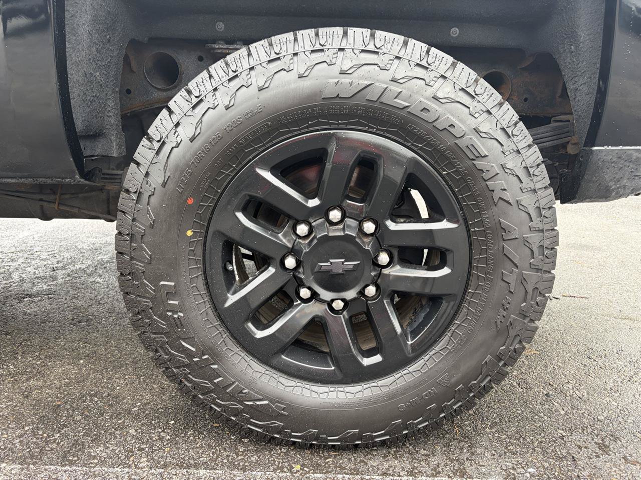 Used 2017 Chevrolet Silverado 2500 LTZ w/ Midnight Edition AWD/4WD image 15