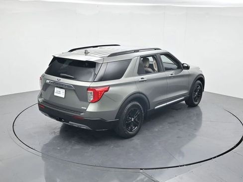 Used 2020 Ford Explorer XLT w/ Equipment Group 202A RWD image 41