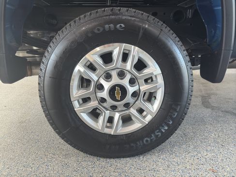 Used 2025 Chevrolet Silverado 2500 LT w/ Safety Package AWD/4WD image 32