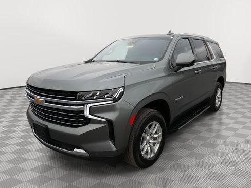 Used 2024 Chevrolet Tahoe LT AWD/4WD image 1