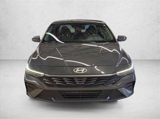 Used 2025 Hyundai Elantra SE FWD video 2