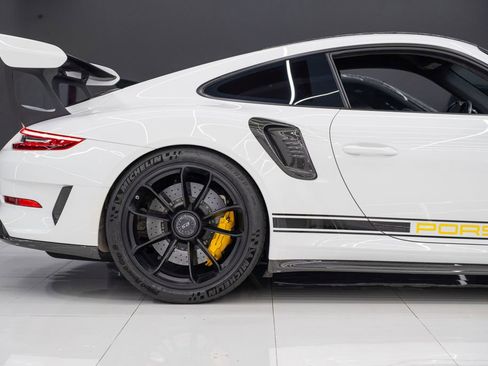 Used 2019 Porsche 911 GT3 RS image 9