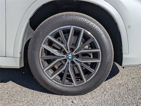 Used 2023 BMW X1 xDrive28i w/ Premium Package image 11