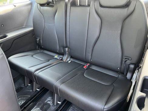 New 2026 Kia Carnival SX w/ SX Dark Edition Package image 23