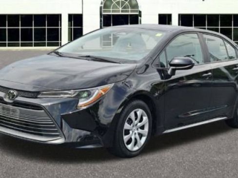 Used 2024 Toyota Corolla LE FWD image 3