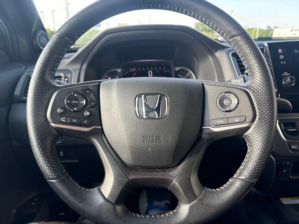 Used 2023 Honda Passport EX-L image 16