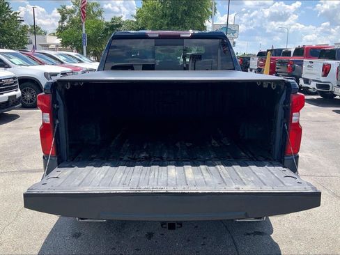 Used 2021 Chevrolet Silverado 1500 LTZ AWD/4WD image 4